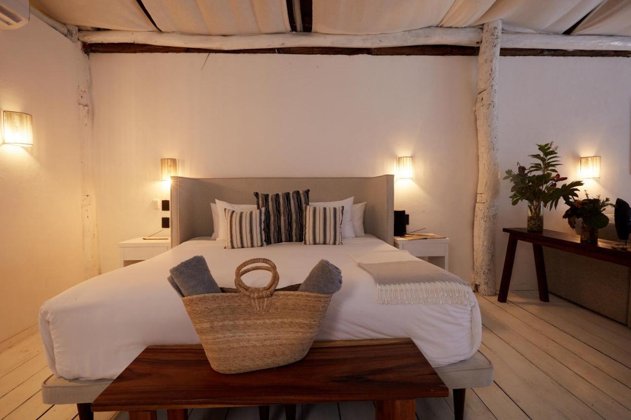 Hotel Roc Luxe Tulum Extérieur photo
